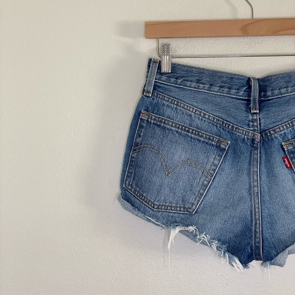 Levi’s 501 High Waist Denim Cutoff Jean Short Blue Explorer 27 - Picture 8 of 13